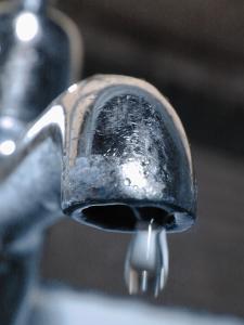 Leaking sink requires repairs